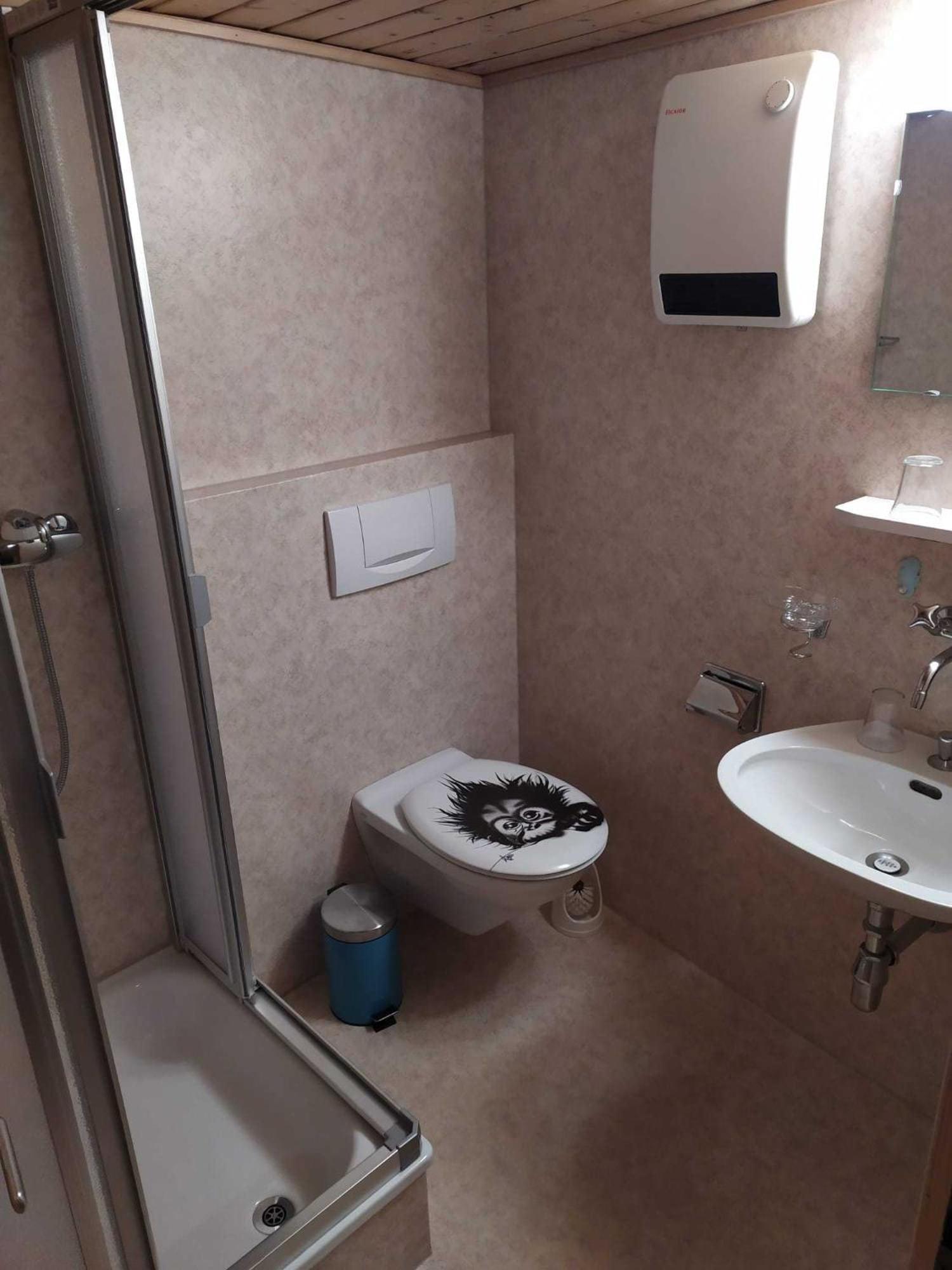 Petit Velan - Coworking & Coliving Hostel Bourg-Saint-Pierre Kültér fotó